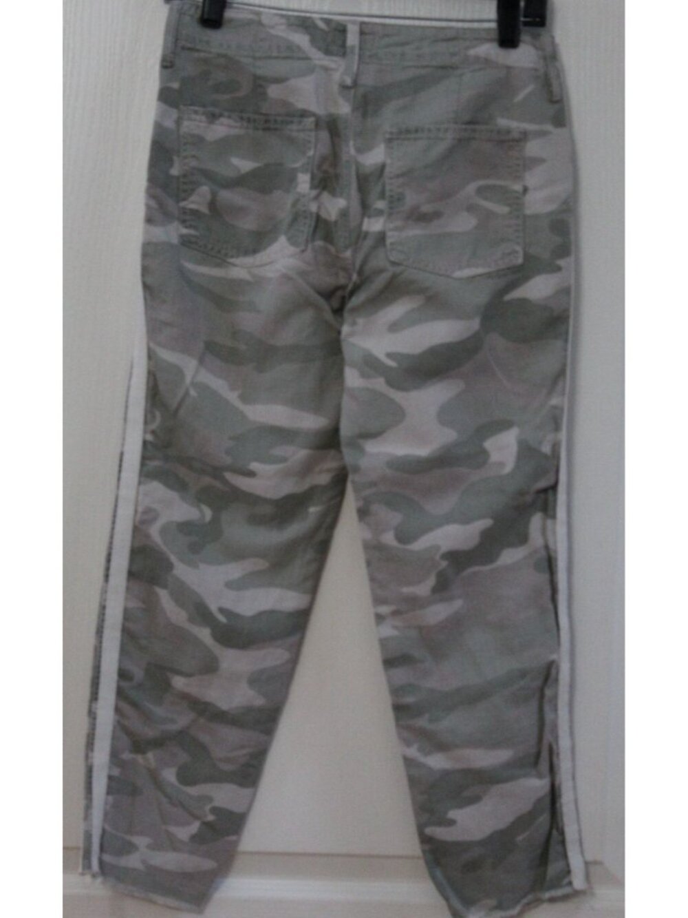 Mother The Shaker Crop Fray Pants Racer Stripe Camo Army Green Size 27 - Picture 2 of 5
